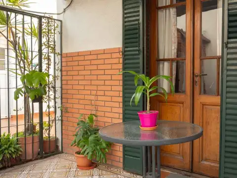 Fray Justo Sarmiento 400