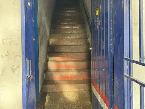 Galpon en Alquiler 8  mts Frente