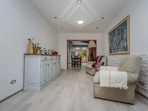 Casa en Venta con 1 cochera