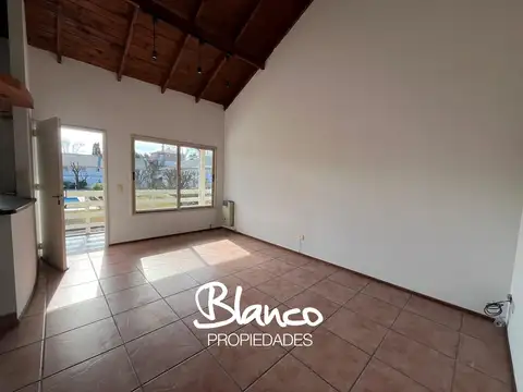 Departamento en Alquiler con 1 cocheras