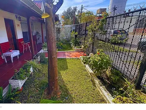 Chañar esquina Uruguay 200