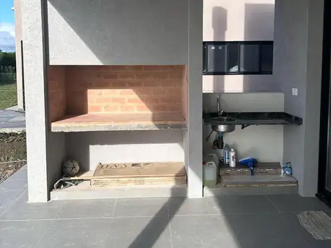 CASA EN VENTA EN PUERTOS - ARAUCARIAS - MAROTO PROPIEDADES