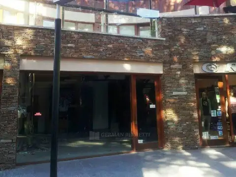 Local en Venta en Carilo, USD 95.000