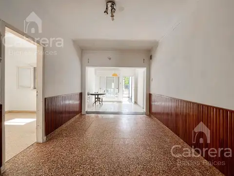 Casa en Venta de 3 dormitorios patio y cochera, en La Plata