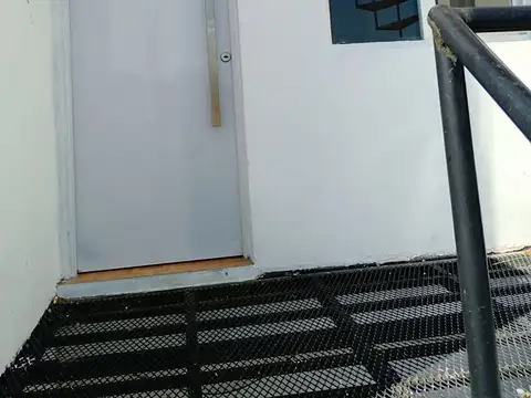 Carlos Gardel 600, Piso PA