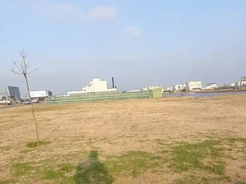 Terreno en Venta en Magallanes - Barrio cerrado, USD 130.000