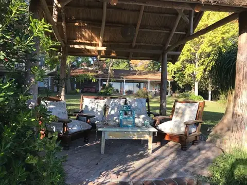 IMPORTANTE CASA QUINTA EN ALQUILER QUINCENA CON VISTA A LA BARRANCA. BARRIO EL CAZADOR