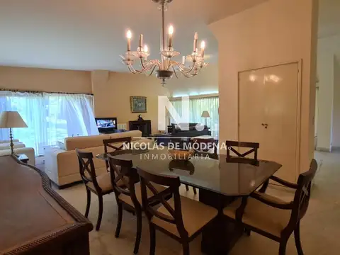 Casa 4 ambientes con 3 baños