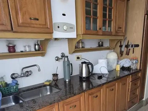 Casa 6 ambientes con 1 baño