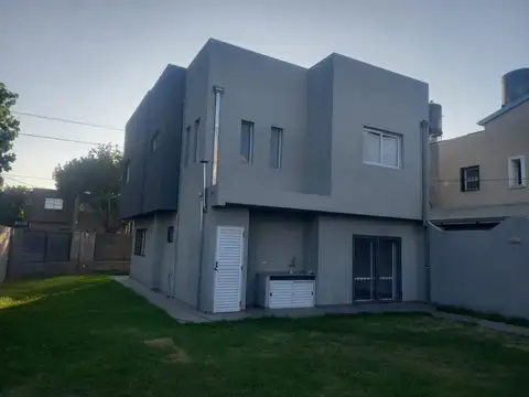 Casa en Venta en San Antonio De Padua, USD 210.000