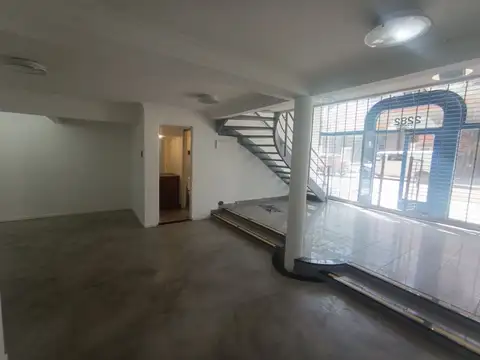 Local en Alquiler en Flores, $ 1.700.000