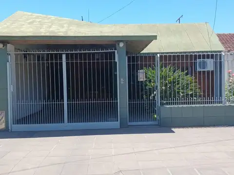 VENTA DE CASA 4 AMB LANUS OESTE