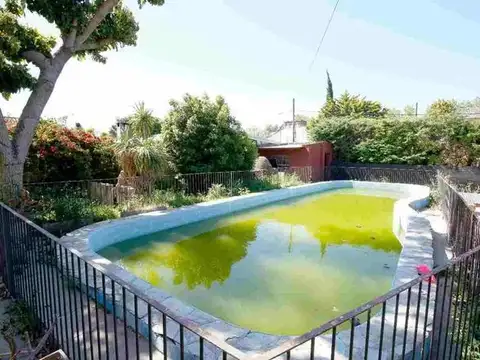 Casa en Venta en Manuel B Gonnet, USD 240.000