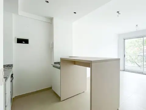 FENIX V - Aristóbulo Coliving - A. del Valle 1630 3° C (303), entre Avellaneda y Caseros