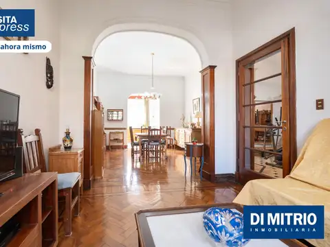 Casa en Venta con 1 cochera