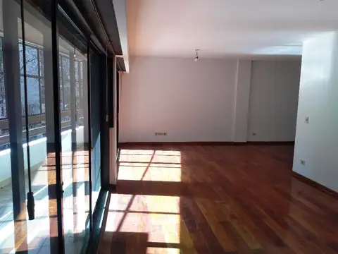 Departamento en Venta con 2 cocheras