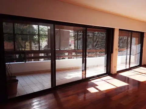 Departamento 4 ambientes con 3 baños