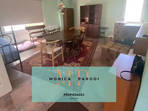 Casa en Alquiler con 1 cochera