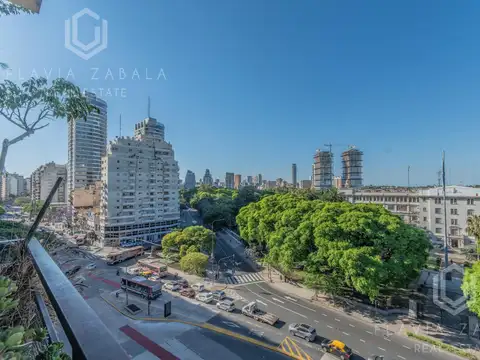 Venta departamento tres ambientes con balcón, cochera y baulera. Palermo