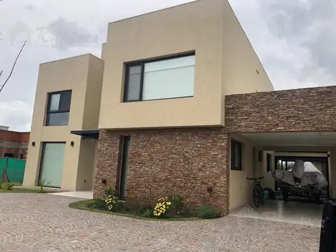 Colectora Norte Acceso Oeste