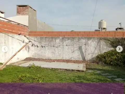 Casa 4 ambientes con 1 baño