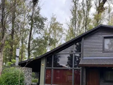 Casa en barrio privado de Campo Timbo