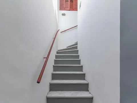 Depto Tipo Casa en Venta 40 años