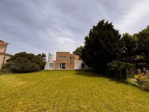 Casa en Venta en Mar Chiquita, USD 240.000