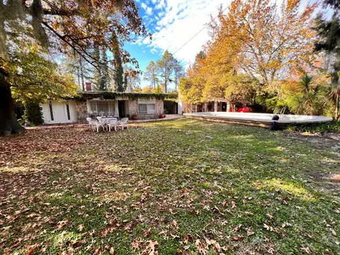 ROLDAN Estancia 1 -  Los Robles y Timbues 1800 m2 parque