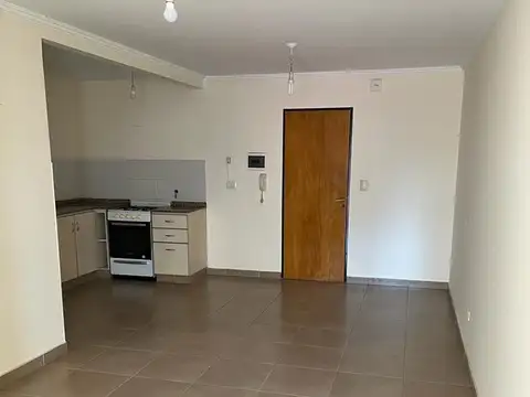 Departamento en Alquiler en General Paz, $ 550.000