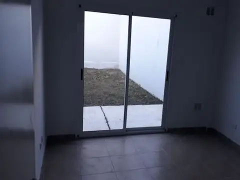 Departamento en Venta en Villa Luzuriaga, USD 45.000