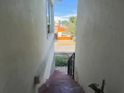 Depto Tipo Casa en Venta en Centro, USD 79.000