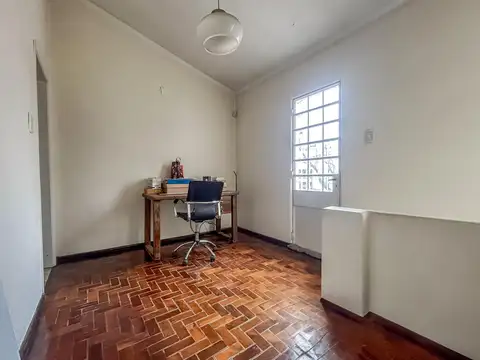 Av. Del Rosario al 400