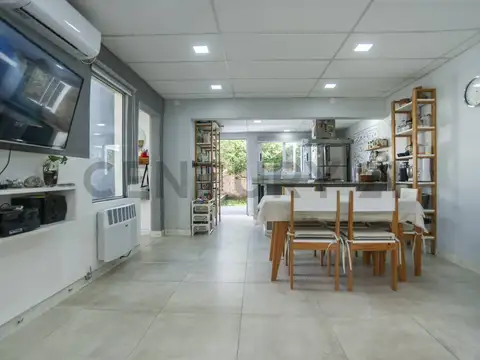 venta casa 2 dormitorios city bell la plata