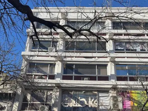 Cochera en Venta en excelente ubicación, en el centro de la ciudad