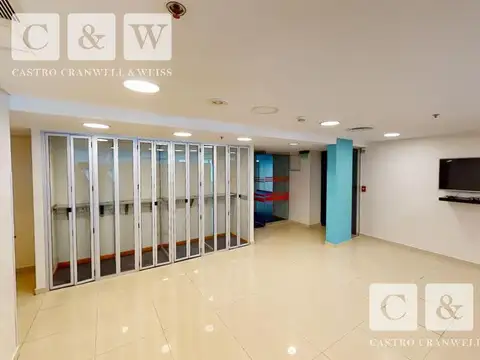 Oficina en Alquiler con 11 cocheras