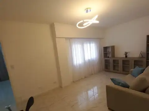 Dos ambientes lateral abierto 