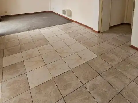 Campana 1700, Piso 2