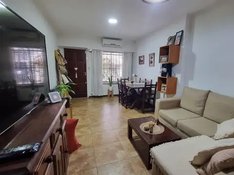 Casa en Venta en Castelar Sur, USD 230.000