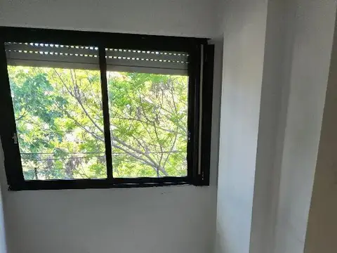 Departamento en Venta en Parque Chacabuco, USD 89.000