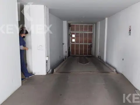 Venta cochera zona centro La Plata-56 entre 6 y 7