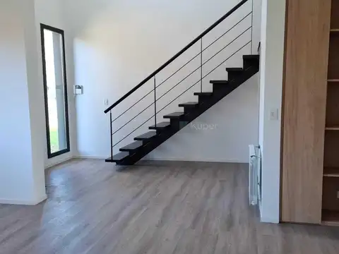 Casa 4 ambientes con 4 baños