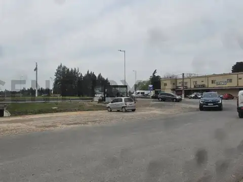 En Venta LOTE en Barrio Parque Sakura