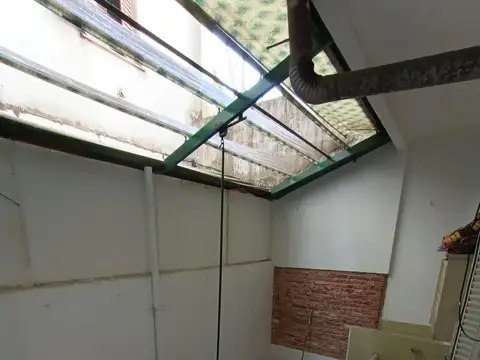 Depto Tipo Casa en Venta 50 años