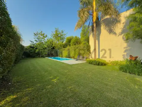 Casa en Venta en City Bell, USD 208.000