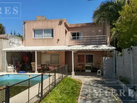 Apto Credito - Casa en venta en calle La Plata en  Ingeniero Maschwitz