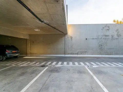 COCHERA EN VENTA BARRIO ECHESORTU