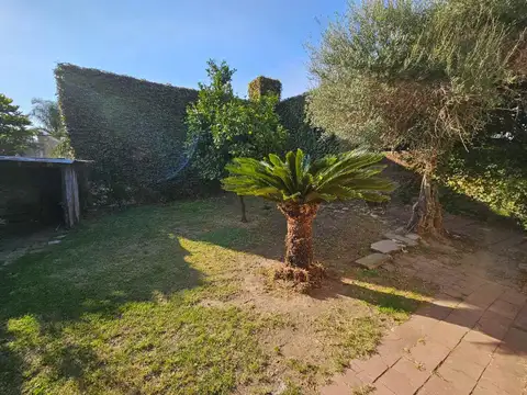 VENTA PH 3 AMBIENTES CON JARDIN Y COCHERA EZPELETA