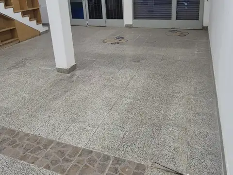 Local en Venta en Neuquen, USD 170.000