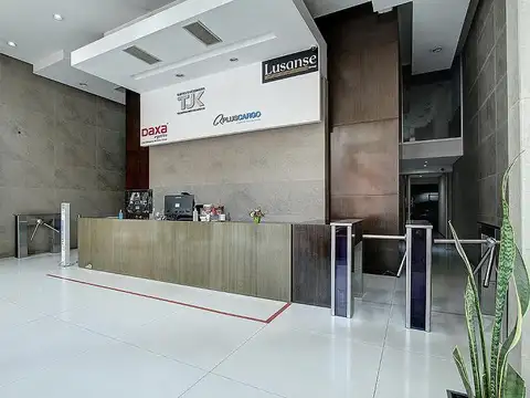 Oficina en Alquiler. 200M2 con posibilidad de 400M2 en el mismo piso. Planta libre. Cochecheras